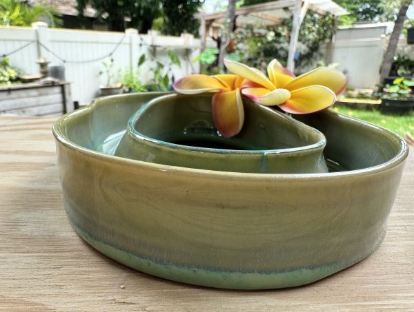 Medium Sand and Ocean Lei Vase - Image 2