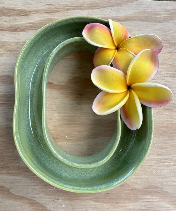 Medium green Lei Vase