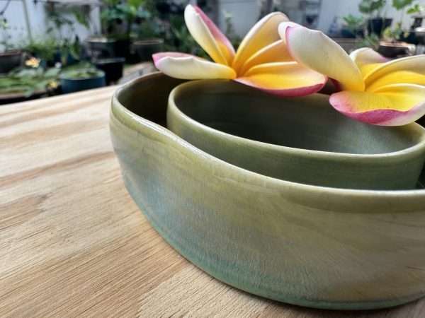 Small Sand and Ocean Lei vase - Image 2
