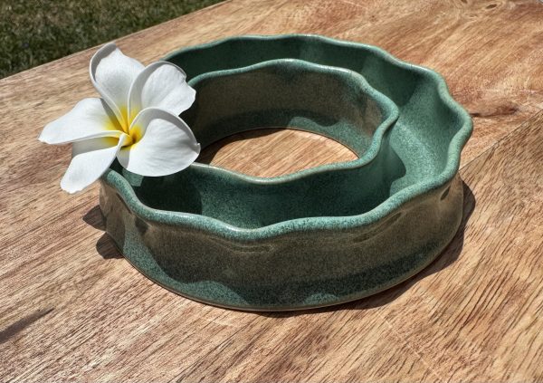 Small Mottled Jade Wave Vase - Image 2