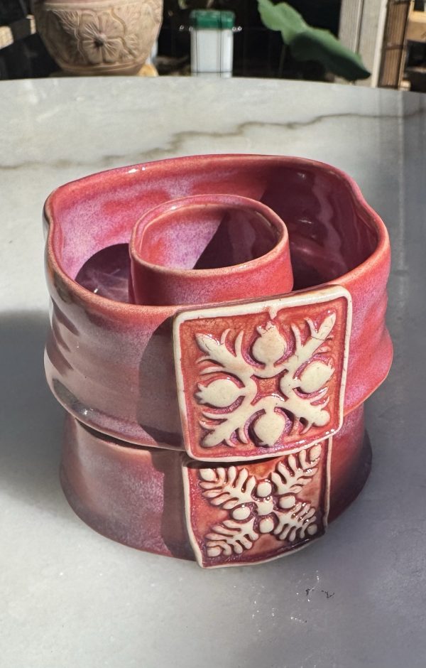 Mini Quilt Bougainvillea Lei Vase (lei shape)