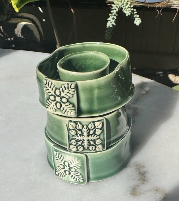 Mini Quilt Green Celadon Lei Vase (lei shape)