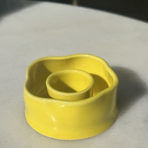 Mini Yellow Lei Vase (flower)