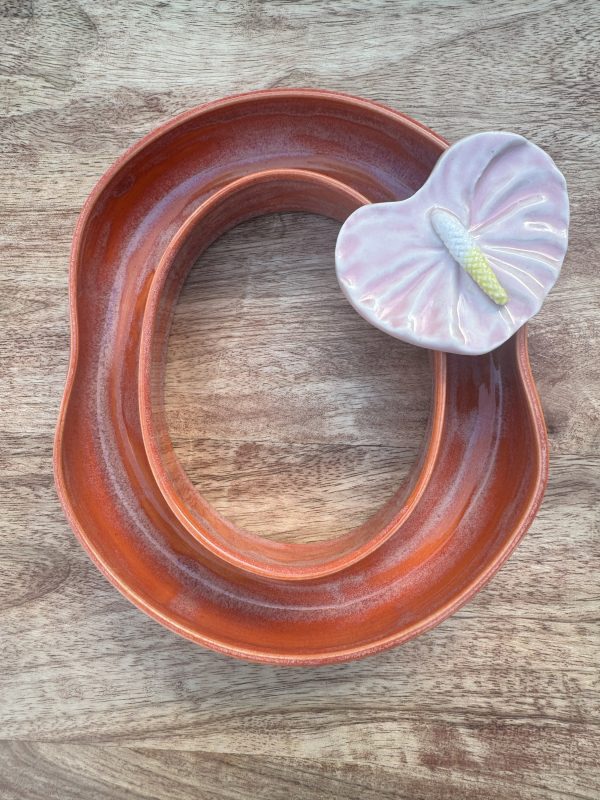 Medium Papaya Lei Vase