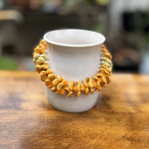 Small Puakenikeni Lei Pot