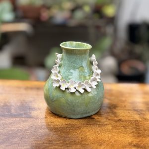 Small Plumeria Lei Pot