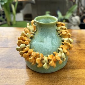 Small Puakenikeni Lei Pot