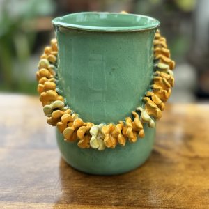 Medium Puakenikeni Lei Pot