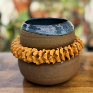 Large Puakenikeni Lei Pot