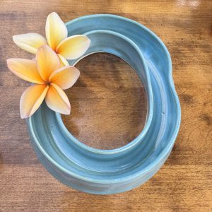 Medium Floating Turquoise Lei Vase