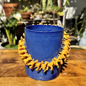 Medium Puakenikeni Lei Pot