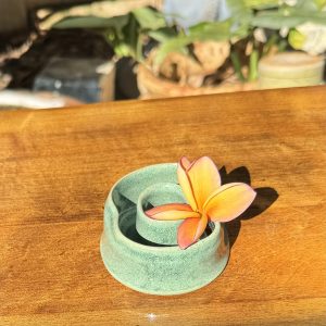 Mini Mottle Jade Lei Vase