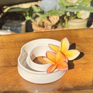Small Cream Lei Vase